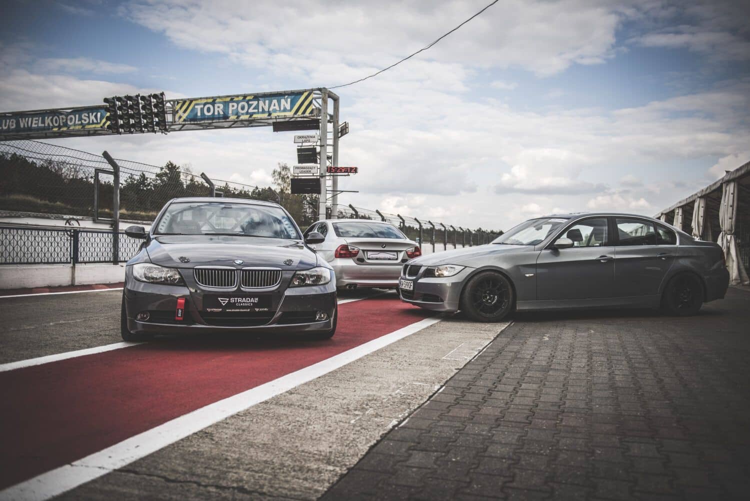 BMW E90 325i